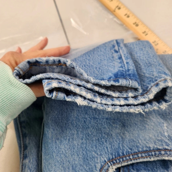 LEVI'S Premium WEDGIE Distressed High Rise Denim Jeans Size 27 - Picture 9 of 14